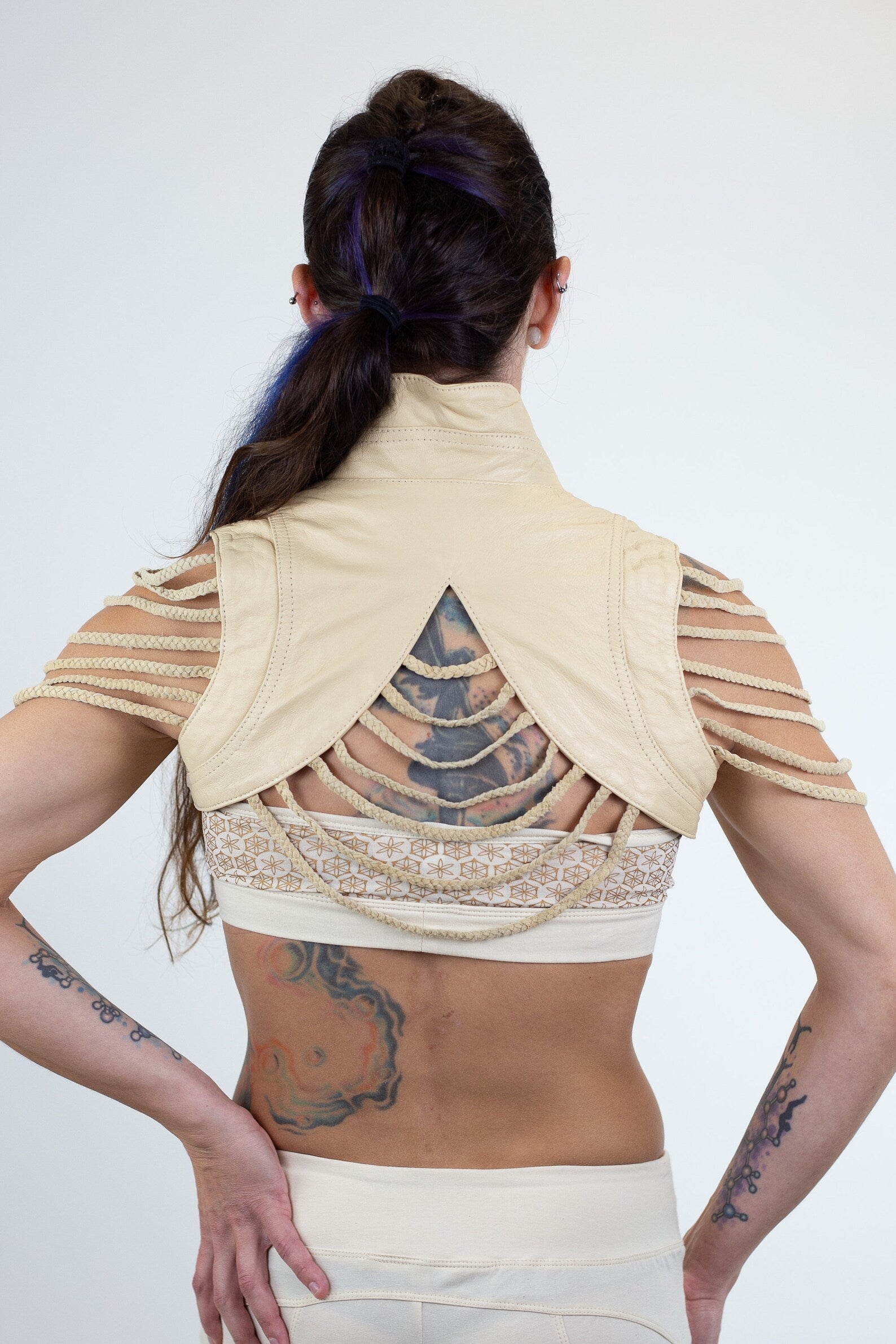 Women’s Beige Leather Vest – Cropped Sleeveless Biker Vest with Braided Shoulder Straps